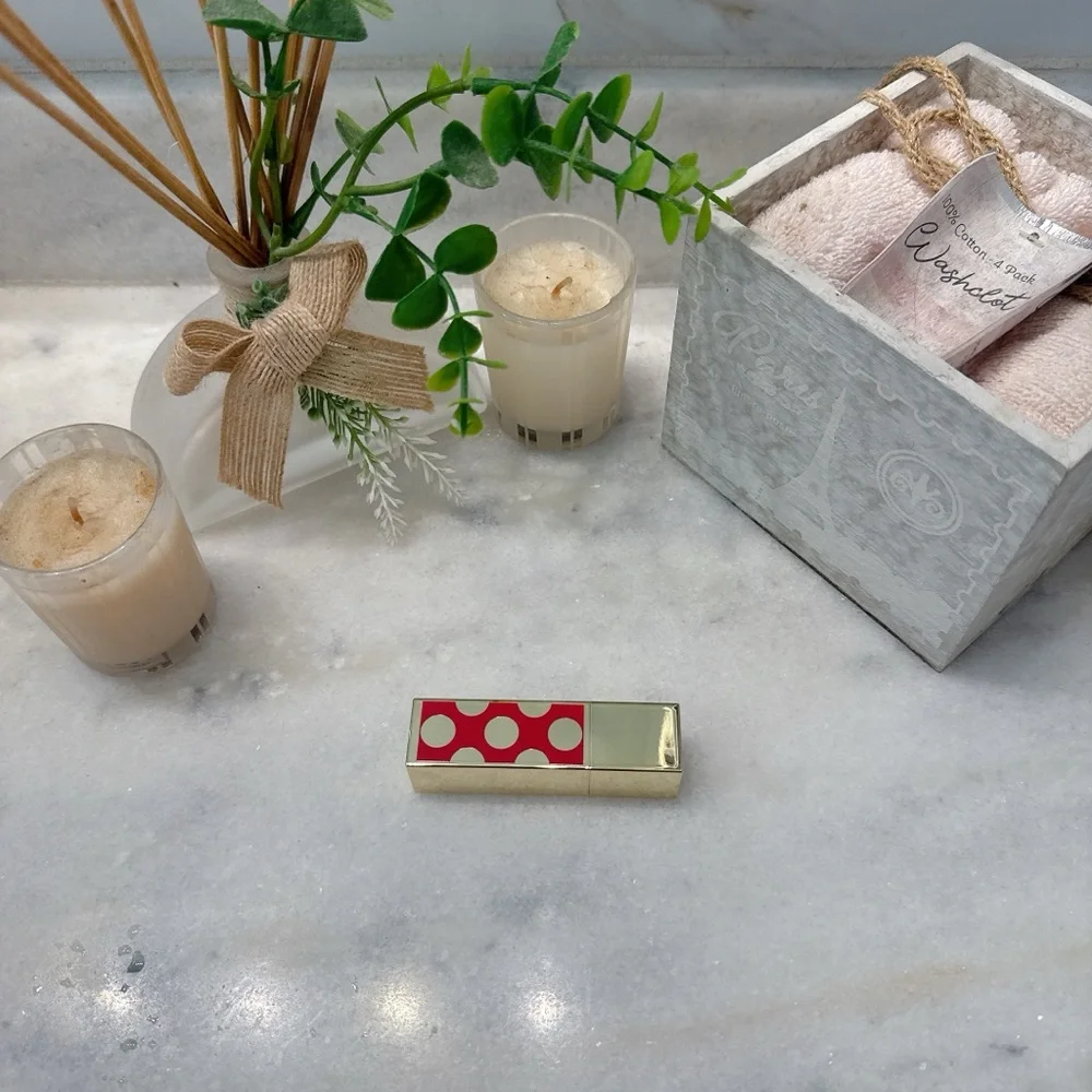 NEW! Limited Edition Estee Lauder Pure Color Creme Lipstick- Red Ribbon